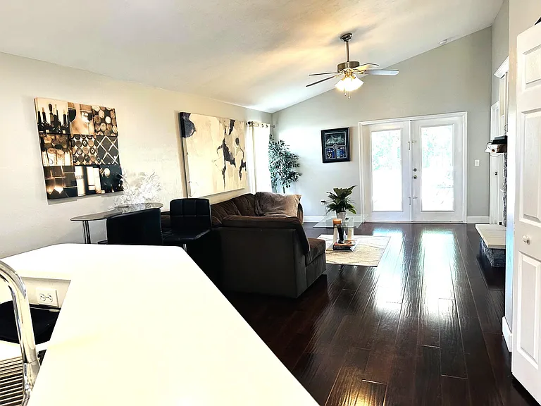 2236 NW 52nd Pl — Photo 10