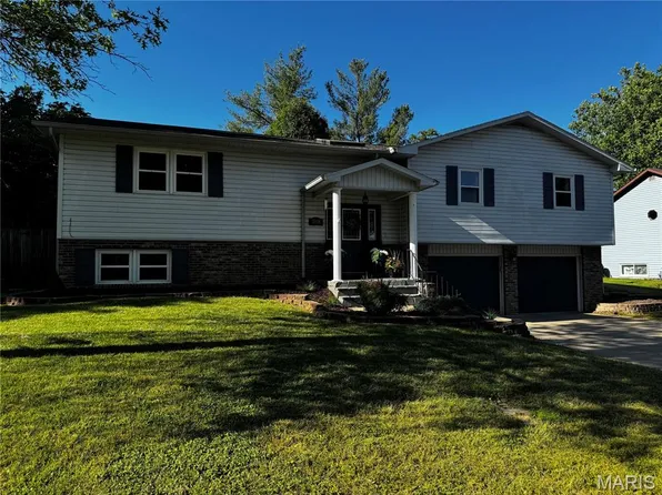 3918 Carolewood Dr, Cape Girardeau, MO 63701