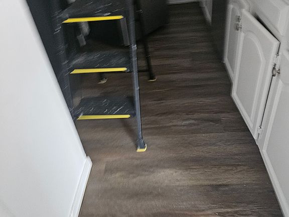 4th image of 70 Cypress Grove Ct