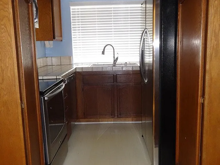 7818 Hampton Ln — Photo 7
