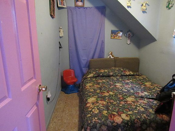 5th image of 2804 S Kedvale Ave
