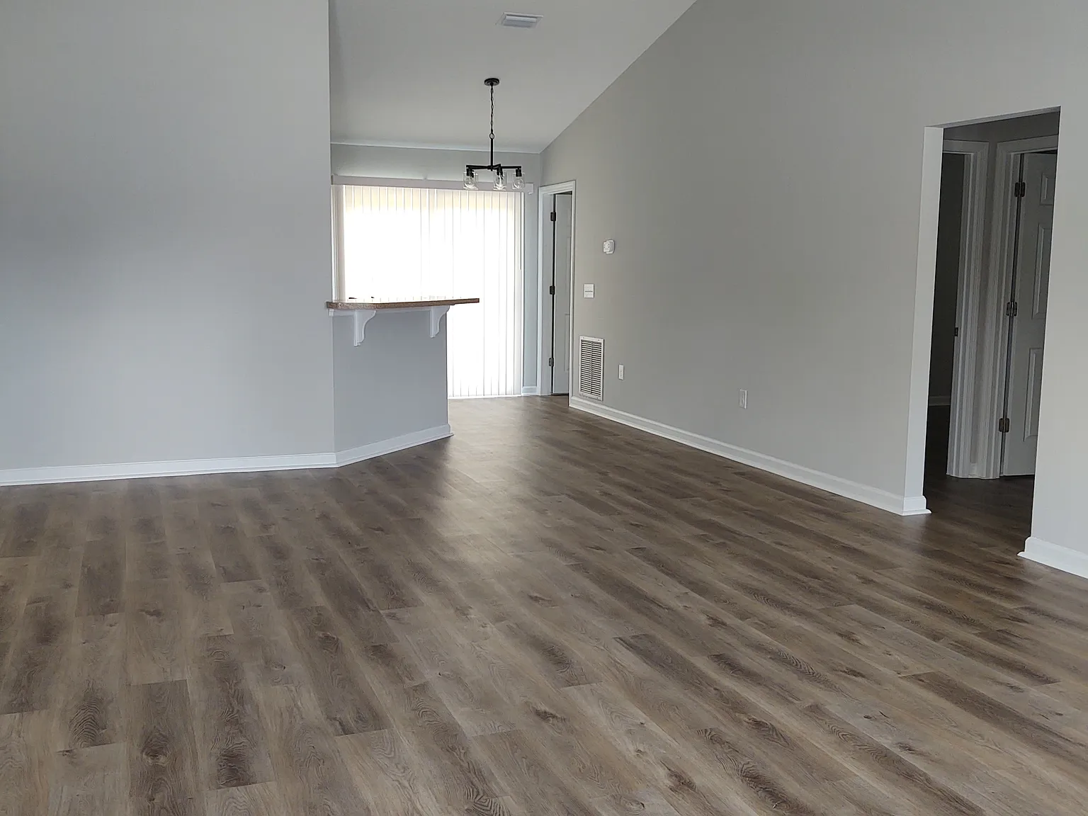 3 bed, 1492 sqft, $1,750 — Photo 4