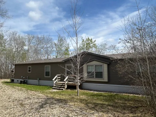 25 Boundary Lk, Bottineau, ND 58318