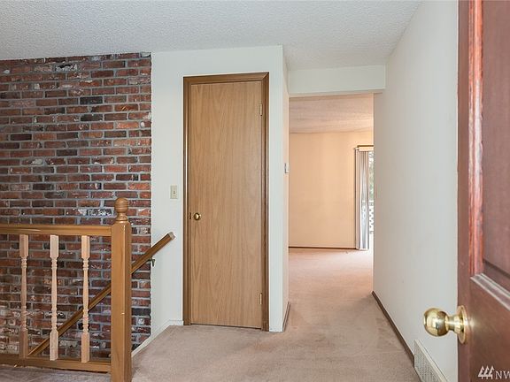 2nd image of 5725 155th Ave NE