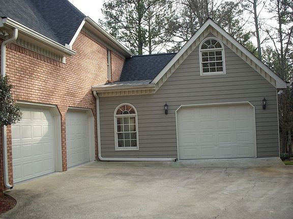 Garage is impeccable