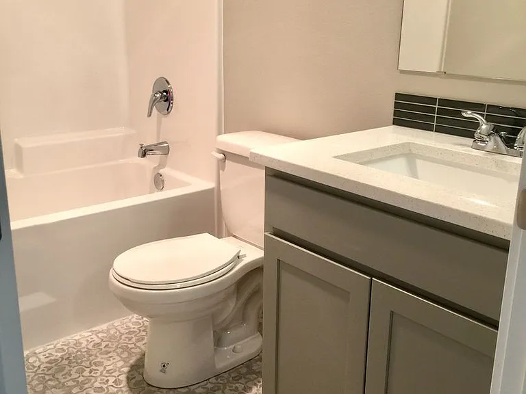 211 Jefferson Ave NW #A — Photo 19