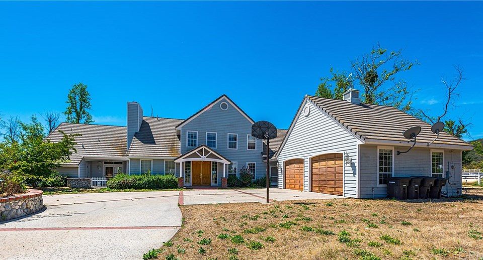 1st image of 39955 Cresta Land Cir