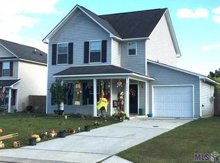 9528 Winnsboro Dr, Denham Springs, LA 70706