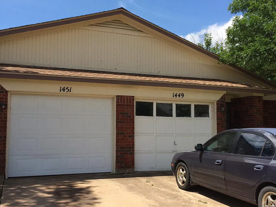 1451 Yeomans Rd