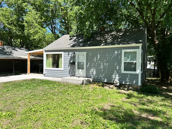 832 SW Frazier Ave, Topeka, KS 66606