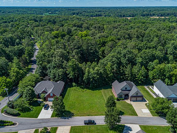 3rd image of 255 Forest Ridge Cv