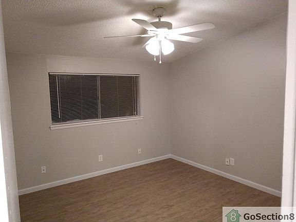 2nd image of 1400 Pennsylvania St NE APT G