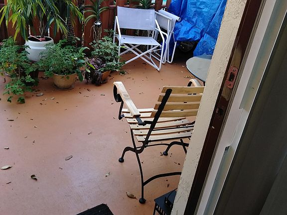 2nd image of 8015 SE Villa Cir