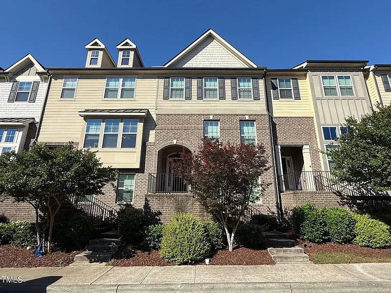 545 Old Mill Village Dr — Photo 1