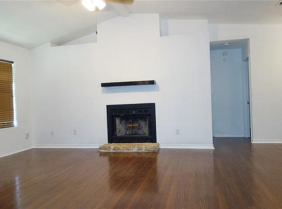 3rd image of 7014 Riverton Dr