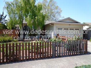 1511 Surrey Dr, Santa Rosa, CA 95401