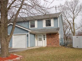 214 Granada Ct, Bolingbrook, IL 60440