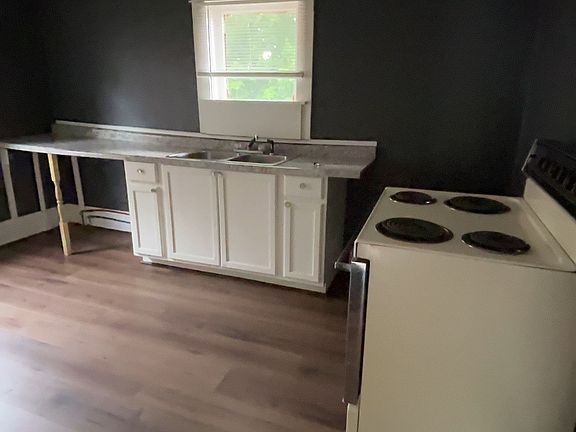 2nd image of 416 E Winter Ave #2
