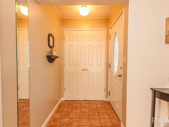 4th image of 6010 N Graceland Dr