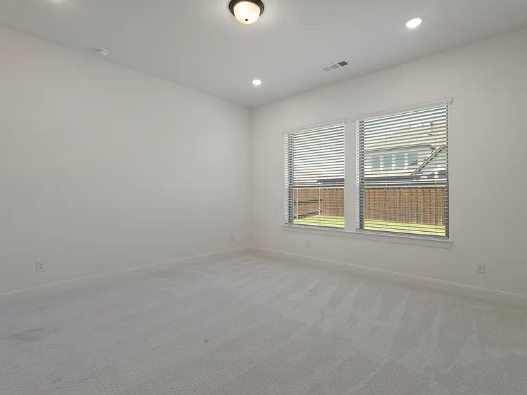 9105 Buckeye Bnd — Photo 14