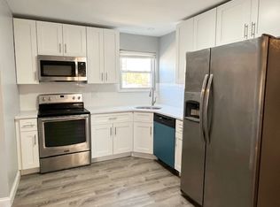 862 Sunrise Hwy FLOOR 1, West Babylon, NY 11704