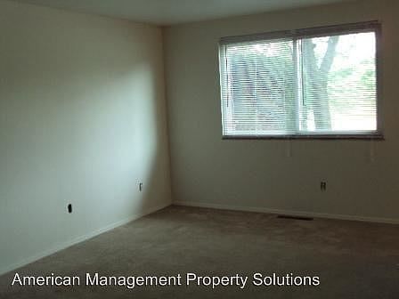 2nd image of 2600 Parklawn Dr APT 18