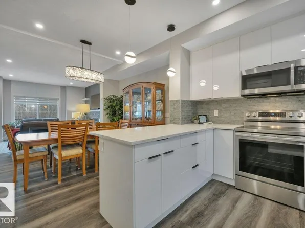 230 Edgemont Rd NW #58, Edmonton, AB T6M 0Y8