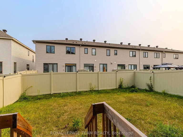 97 Mudminnow Cres — Photo 24