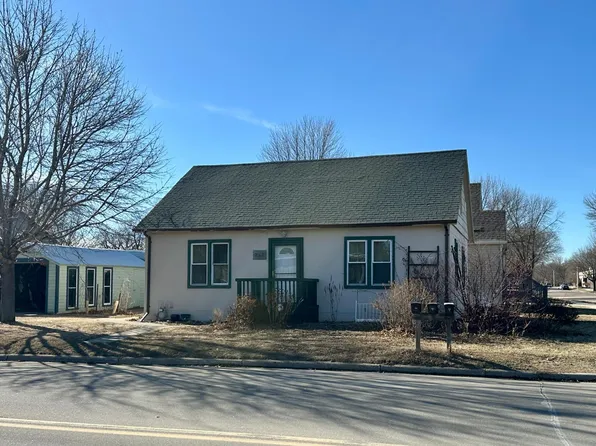 217 N Blue Mound Ave, Luverne, MN 56156