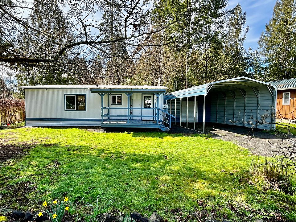 1st image of 50 NE Brook Pl