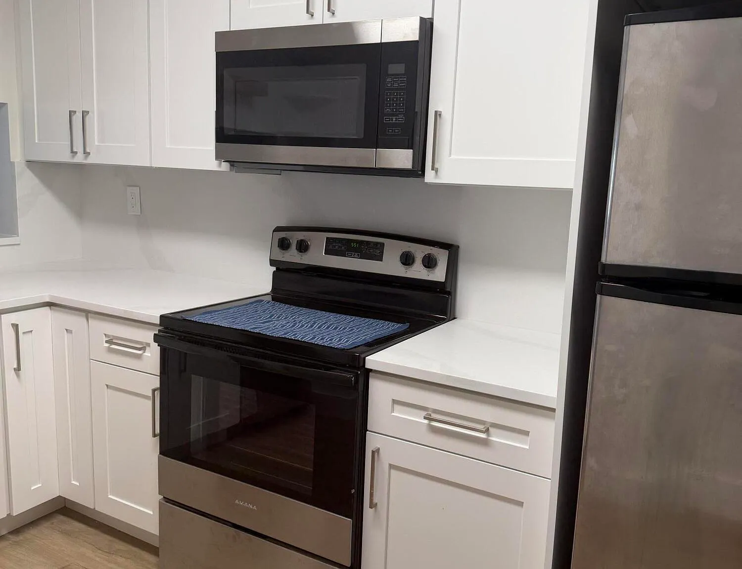 2 bed, 2.0 bath, 1046 sqft, $2,200 — Photo 3