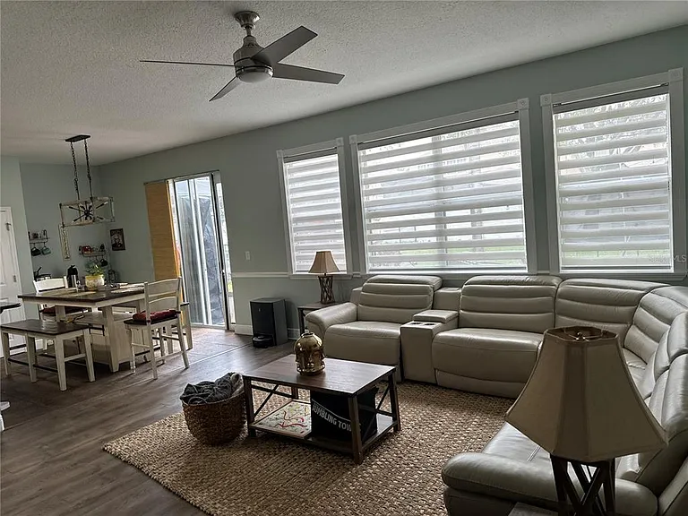 10018 Chorlton Cir — Photo 12