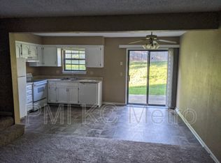 427 NE Churchill St, Lees Summit, MO 64086