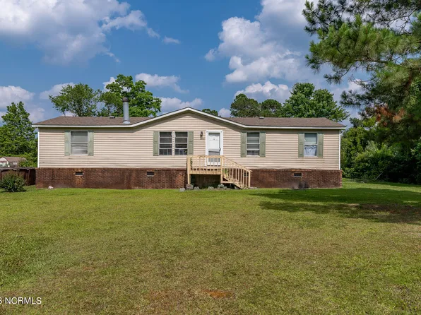 8998 Crooked Oak Court NE, Leland, NC 28451