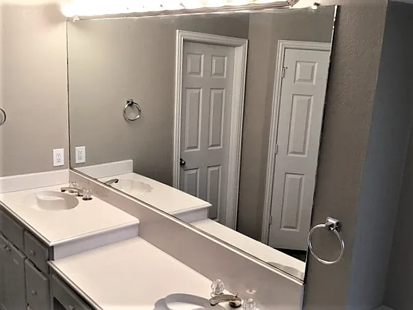929 Kingwood Cir — Photo 13