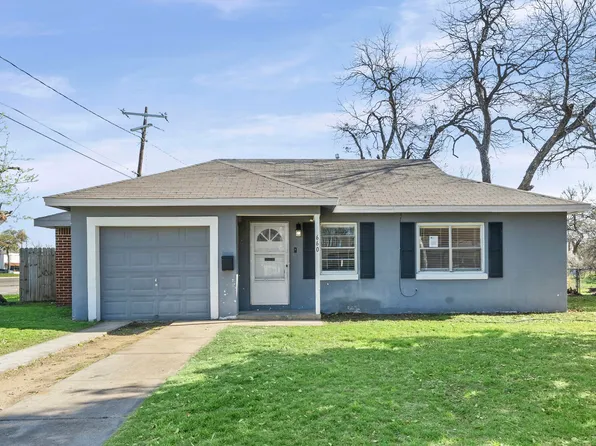 660 Schieme St, River Oaks, TX 76114