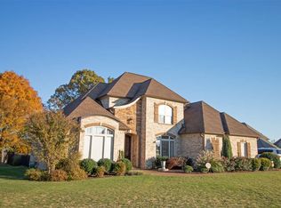 379 Silver Leaf Dr, Medina, TN 38355