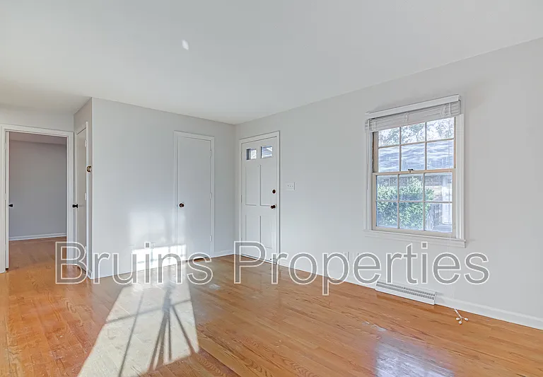 805 Trenton St #A — Photo 7