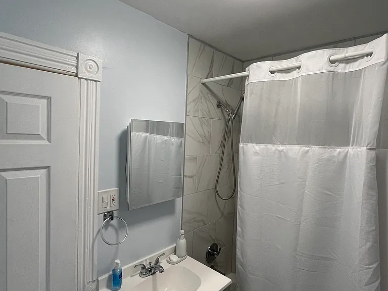 426 Willow Ave #2 — Photo 4