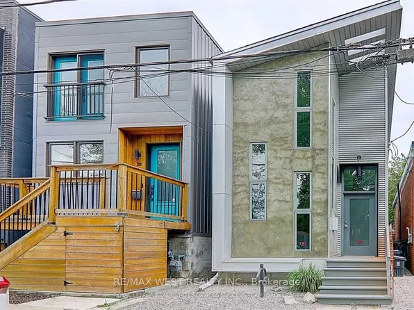 781 Craven Rd, Toronto, ON M4L 2Z7