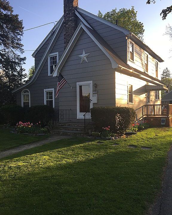 2nd image of 86 Highland Ave