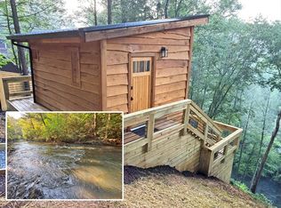 190 S Whitepath Cir, Ellijay, GA 30540