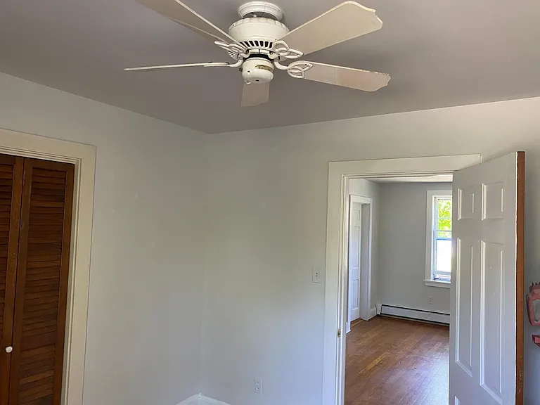 98 Main St #3 — Photo 4