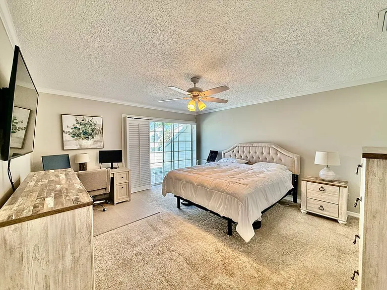 5220 S Russell St #32 — Photo 11