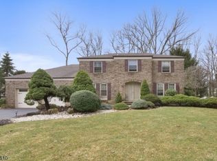 17 Arlene Dr, Rockaway, NJ 07866