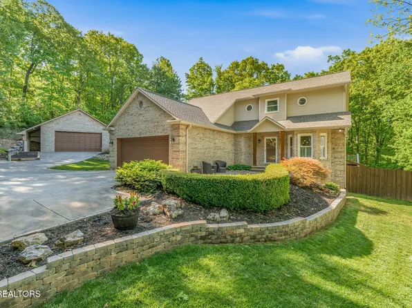 2113 Berrywood Dr, Knoxville, TN 37932