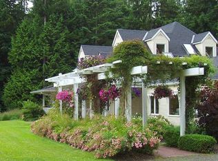 6376 NE Tolo Rd, Bainbridge Island, WA 98110