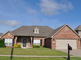 14556 S Courtney Ln W, Glenpool, OK 74033