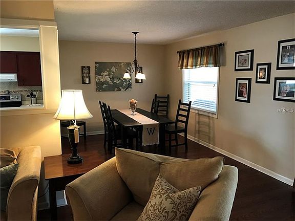 4th image of 1074 Chokecherry Dr