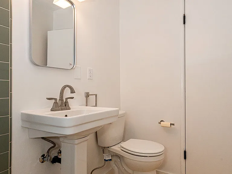 1310 Warren St #1310 — Photo 18